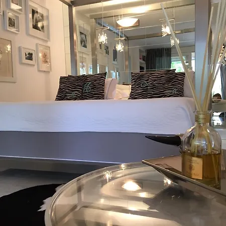 Mediterranea Luxury House Bed & Breakfast *