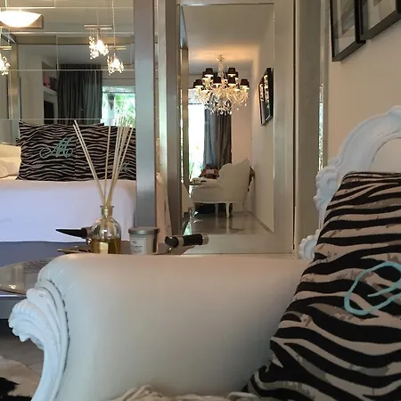 Mediterranea Luxury House Bed & Breakfast Quercianella