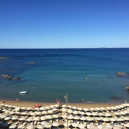 Bed & Breakfast Mediterranea Luxury House Quercianella