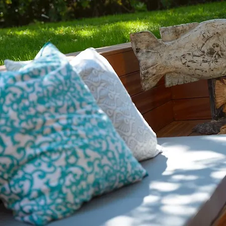 فندق مبيت وإفطار Mediterranea Luxury House 4*