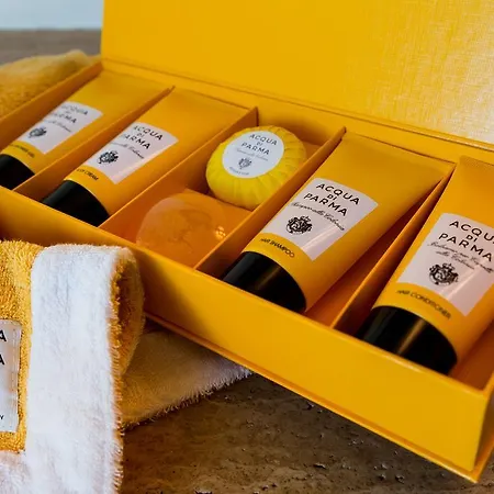 Mediterranea Luxury House فندق مبيت وإفطار 4*